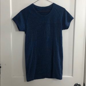 Blue lululemon run swiftly top
